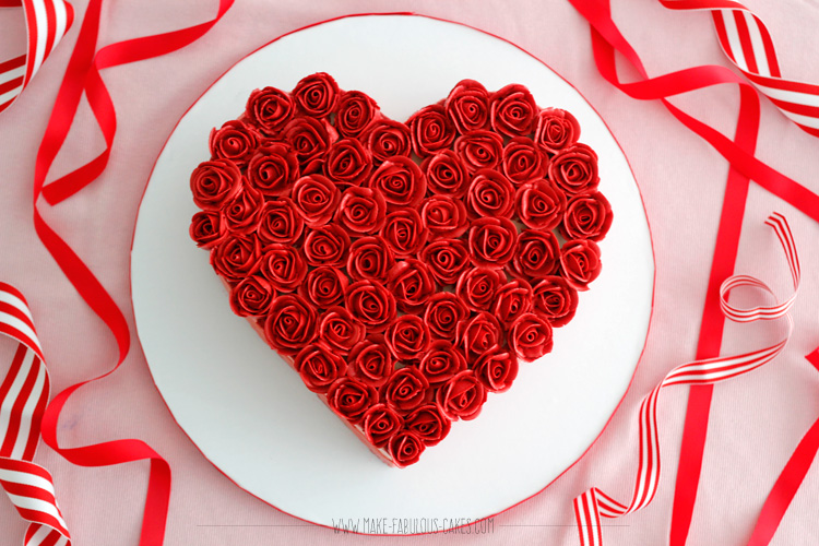 Heart Shape With Rose Cake - Cake'O'Clocks