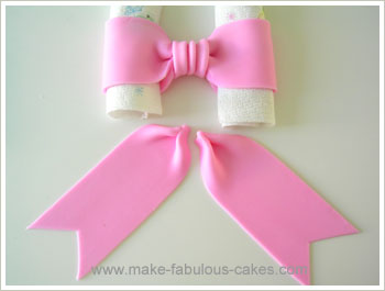 Pretty Ribbon Bow Cake. Girls love it! | My Kitchen Stories