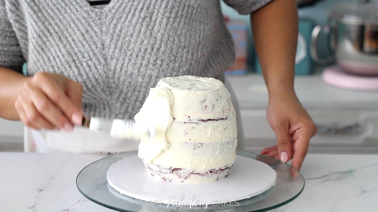 frosting mushroom cake base